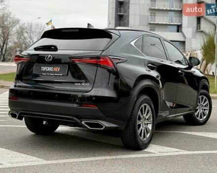 Черный Лексус НХ, объемом двигателя 2 л и пробегом 68 тыс. км за 28700 $, фото 16 на Automoto.ua