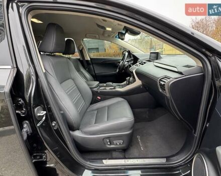 Чорний Лексус НХ, об'ємом двигуна 2 л та пробігом 33 тис. км за 25500 $, фото 13 на Automoto.ua