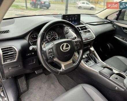 Чорний Лексус НХ, об'ємом двигуна 2 л та пробігом 33 тис. км за 25500 $, фото 11 на Automoto.ua