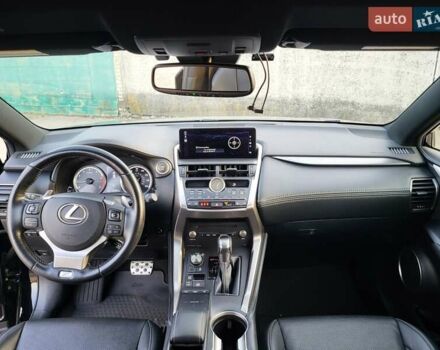 Чорний Лексус НХ, об'ємом двигуна 2 л та пробігом 39 тис. км за 33000 $, фото 50 на Automoto.ua
