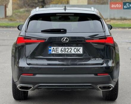Чорний Лексус НХ, об'ємом двигуна 2 л та пробігом 33 тис. км за 25500 $, фото 5 на Automoto.ua