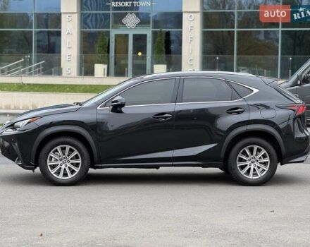 Чорний Лексус НХ, об'ємом двигуна 2 л та пробігом 33 тис. км за 25500 $, фото 6 на Automoto.ua