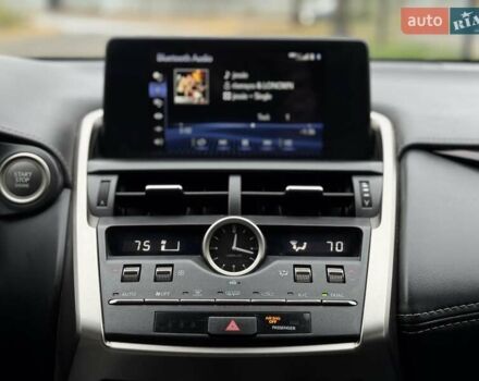 Чорний Лексус НХ, об'ємом двигуна 2 л та пробігом 33 тис. км за 25500 $, фото 28 на Automoto.ua