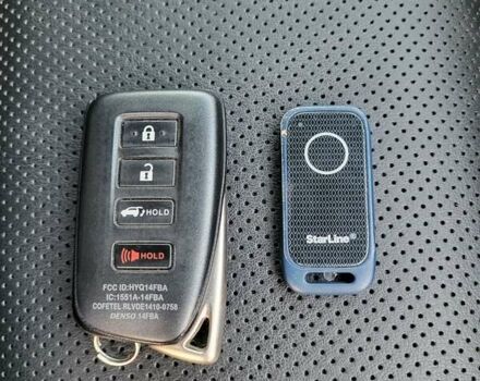 Чорний Лексус НХ, об'ємом двигуна 2 л та пробігом 39 тис. км за 33000 $, фото 56 на Automoto.ua