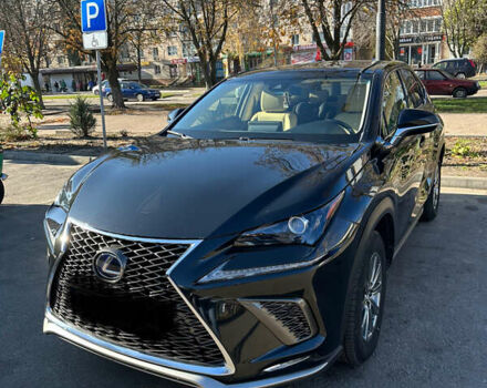 Чорний Лексус НХ, об'ємом двигуна 2.49 л та пробігом 23 тис. км за 40000 $, фото 3 на Automoto.ua