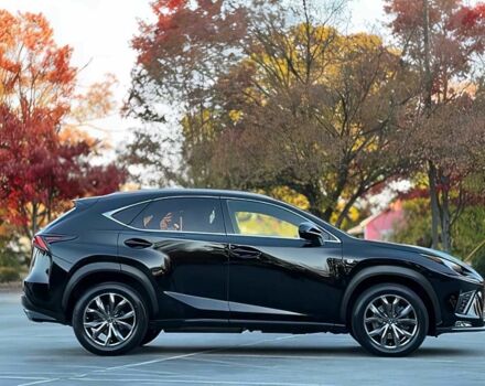 Черный Лексус НХ, объемом двигателя 2 л и пробегом 47 тыс. км за 13800 $, фото 7 на Automoto.ua