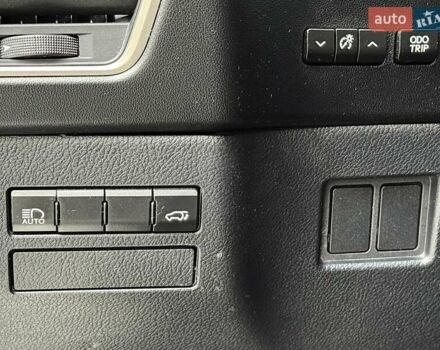 Чорний Лексус НХ, об'ємом двигуна 2 л та пробігом 33 тис. км за 25500 $, фото 44 на Automoto.ua