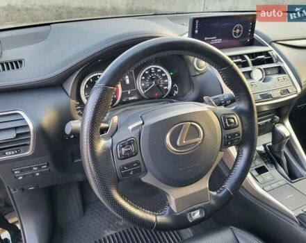 Чорний Лексус НХ, об'ємом двигуна 2 л та пробігом 39 тис. км за 33000 $, фото 29 на Automoto.ua