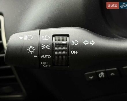 Чорний Лексус НХ, об'ємом двигуна 2 л та пробігом 33 тис. км за 25500 $, фото 24 на Automoto.ua