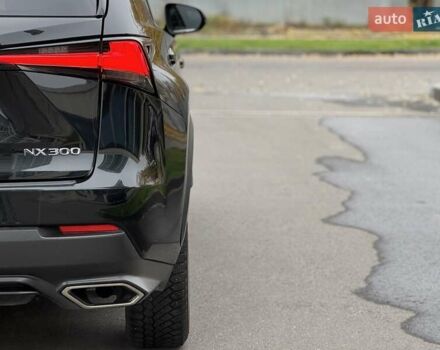 Чорний Лексус НХ, об'ємом двигуна 2 л та пробігом 33 тис. км за 25500 $, фото 9 на Automoto.ua