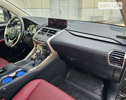 Черный Лексус НХ, объемом двигателя 2.49 л и пробегом 27 тыс. км за 34000 $, фото 17 на Automoto.ua