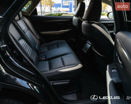 Лексус НХ 2020 у Дніпро (Дніпропетровську) на Automoto.ua Чорний Лексус НХ, об'ємом двигуна 1.99 л та пробігом 99 тис. км за 31200 $, фото 24 на Automoto.ua