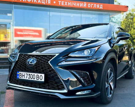 Черный Лексус НХ, объемом двигателя 2.49 л и пробегом 41 тыс. км за 32500 $, фото 4 на Automoto.ua