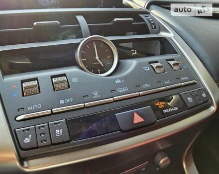 Черный Лексус НХ, объемом двигателя 2.49 л и пробегом 27 тыс. км за 34000 $, фото 40 на Automoto.ua