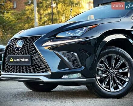 Лексус НХ 2020 у Києві на Automoto.ua Чорний Лексус НХ, об'ємом двигуна 2.49 л та пробігом 54 тис. км за 39900 $, фото 5 на Automoto.ua