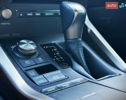 Чорний Лексус НХ, об'ємом двигуна 2.49 л та пробігом 54 тис. км за 39900 $, фото 35 на Automoto.ua