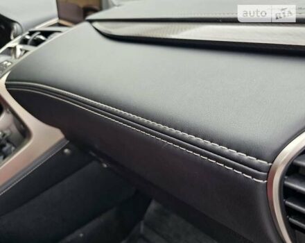 Черный Лексус НХ, объемом двигателя 2.49 л и пробегом 27 тыс. км за 34000 $, фото 21 на Automoto.ua