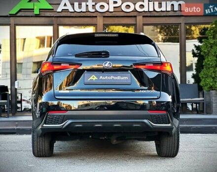 Лексус НХ 2020 у Києві на Automoto.ua Чорний Лексус НХ, об'ємом двигуна 2.49 л та пробігом 54 тис. км за 39900 $, фото 12 на Automoto.ua