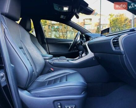 Чорний Лексус НХ, об'ємом двигуна 2.49 л та пробігом 54 тис. км за 39900 $, фото 25 на Automoto.ua