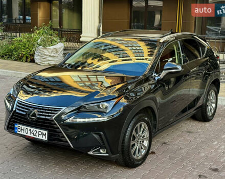Черный Лексус НХ, объемом двигателя 2 л и пробегом 36 тыс. км за 31500 $, фото 5 на Automoto.ua