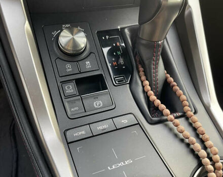 Черный Лексус НХ, объемом двигателя 1.99 л и пробегом 101 тыс. км за 33800 $, фото 44 на Automoto.ua