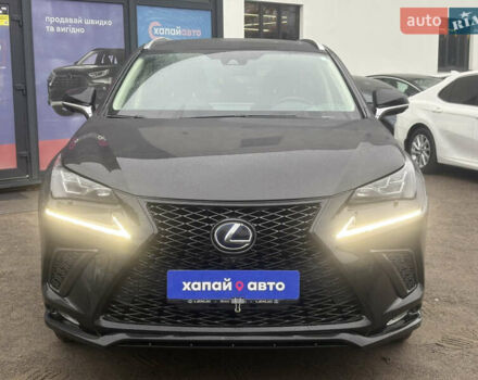 Черный Лексус НХ, объемом двигателя 2.49 л и пробегом 83 тыс. км за 38600 $, фото 1 на Automoto.ua