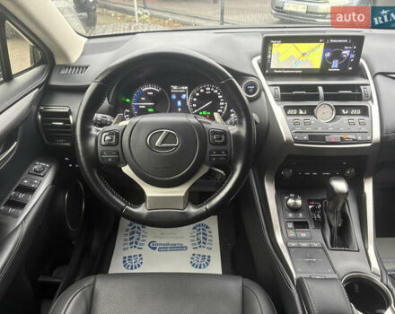 Черный Лексус НХ, объемом двигателя 2.49 л и пробегом 83 тыс. км за 38600 $, фото 15 на Automoto.ua