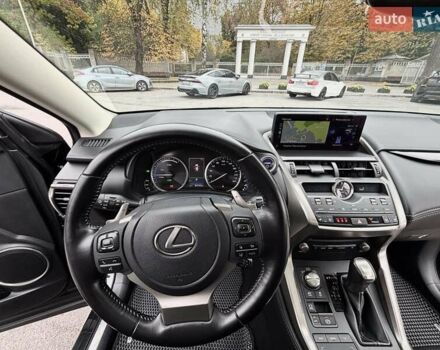 Черный Лексус НХ, объемом двигателя 2.49 л и пробегом 84 тыс. км за 39900 $, фото 9 на Automoto.ua