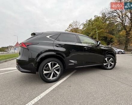 Черный Лексус НХ, объемом двигателя 2.49 л и пробегом 84 тыс. км за 39900 $, фото 3 на Automoto.ua