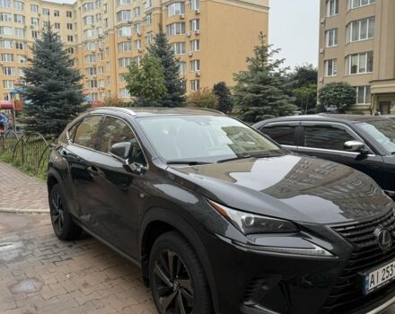 Черный Лексус НХ, объемом двигателя 2 л и пробегом 53 тыс. км за 40000 $, фото 6 на Automoto.ua