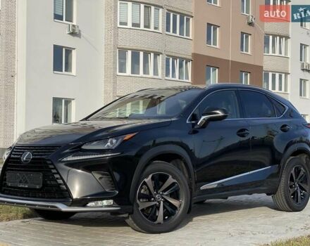 Чорний Лексус НХ, об'ємом двигуна 2 л та пробігом 98 тис. км за 36800 $, фото 2 на Automoto.ua