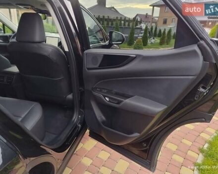 Чорний Лексус НХ, об'ємом двигуна 2.5 л та пробігом 31 тис. км за 37500 $, фото 13 на Automoto.ua