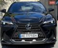 Черный Лексус НХ, объемом двигателя 2.49 л и пробегом 24 тыс. км за 47500 $, фото 3 на Automoto.ua