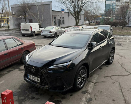 Черный Лексус НХ, объемом двигателя 2.49 л и пробегом 23 тыс. км за 48500 $, фото 5 на Automoto.ua