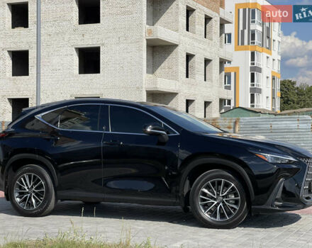 Чорний Лексус НХ, об'ємом двигуна 2.49 л та пробігом 30 тис. км за 49600 $, фото 10 на Automoto.ua
