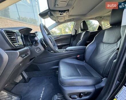 Черный Лексус НХ, объемом двигателя 2.49 л и пробегом 28 тыс. км за 47999 $, фото 10 на Automoto.ua