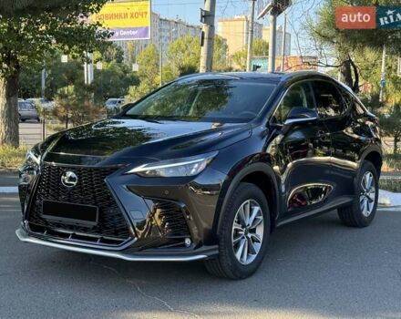 Черный Лексус НХ, объемом двигателя 2.49 л и пробегом 28 тыс. км за 47999 $, фото 2 на Automoto.ua