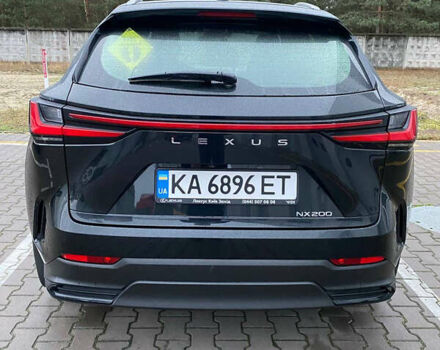 Черный Лексус НХ, объемом двигателя 1.99 л и пробегом 162 тыс. км за 43200 $, фото 2 на Automoto.ua