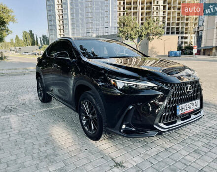 Черный Лексус НХ, объемом двигателя 2.49 л и пробегом 27 тыс. км за 41500 $, фото 2 на Automoto.ua