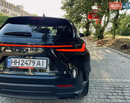 Черный Лексус НХ, объемом двигателя 2.49 л и пробегом 27 тыс. км за 41500 $, фото 5 на Automoto.ua