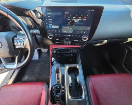 Черный Лексус НХ, объемом двигателя 2.5 л и пробегом 11 тыс. км за 24000 $, фото 9 на Automoto.ua