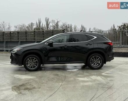 Чорний Лексус НХ, об'ємом двигуна 2.49 л та пробігом 2 тис. км за 51500 $, фото 2 на Automoto.ua