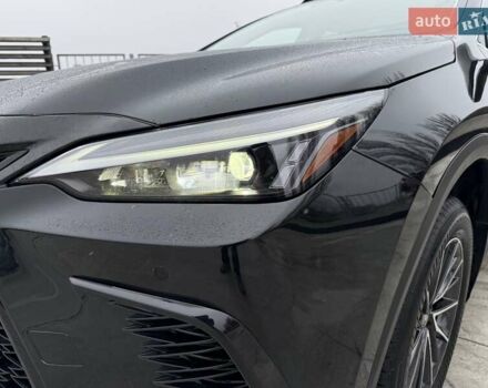 Чорний Лексус НХ, об'ємом двигуна 2.49 л та пробігом 2 тис. км за 51500 $, фото 5 на Automoto.ua