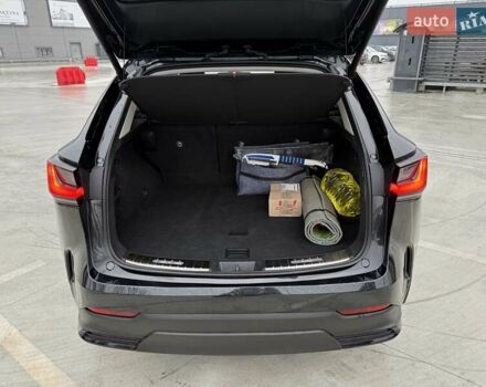 Чорний Лексус НХ, об'ємом двигуна 2.49 л та пробігом 2 тис. км за 51500 $, фото 11 на Automoto.ua