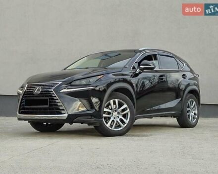 Черный Лексус НХ, объемом двигателя 2 л и пробегом 141 тыс. км за 21000 $, фото 1 на Automoto.ua