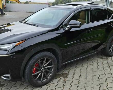 Черный Лексус НХ, объемом двигателя 2 л и пробегом 170 тыс. км за 24000 $, фото 1 на Automoto.ua