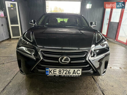 Черный Лексус НХ, объемом двигателя 2 л и пробегом 138 тыс. км за 19999 $, фото 1 на Automoto.ua