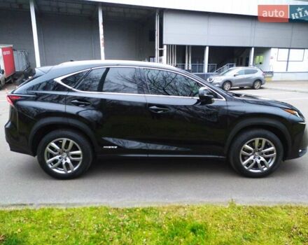 Черный Лексус НХ, объемом двигателя 2.5 л и пробегом 190 тыс. км за 26500 $, фото 1 на Automoto.ua
