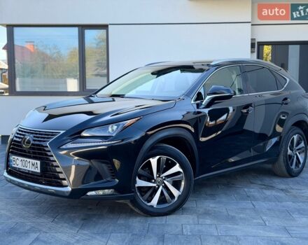 Чорний Лексус НХ, об'ємом двигуна 2 л та пробігом 97 тис. км за 23900 $, фото 1 на Automoto.ua