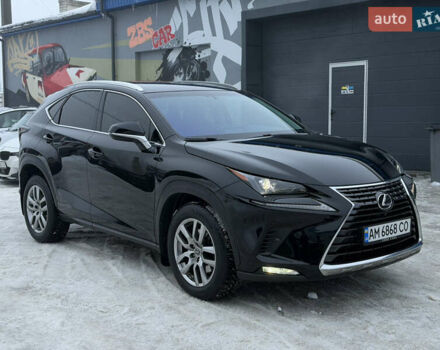 Черный Лексус НХ, объемом двигателя 2 л и пробегом 66 тыс. км за 32999 $, фото 1 на Automoto.ua